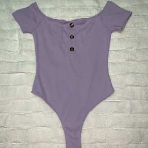 Lilac buttoned bodysuit!!💜✨